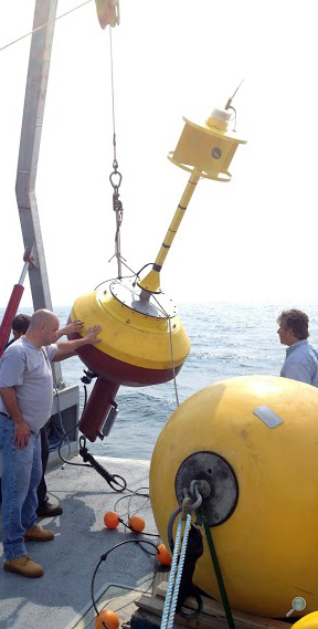 Surface buoy with wire rope data link deployment Surface buoy with wire rope data link deployment